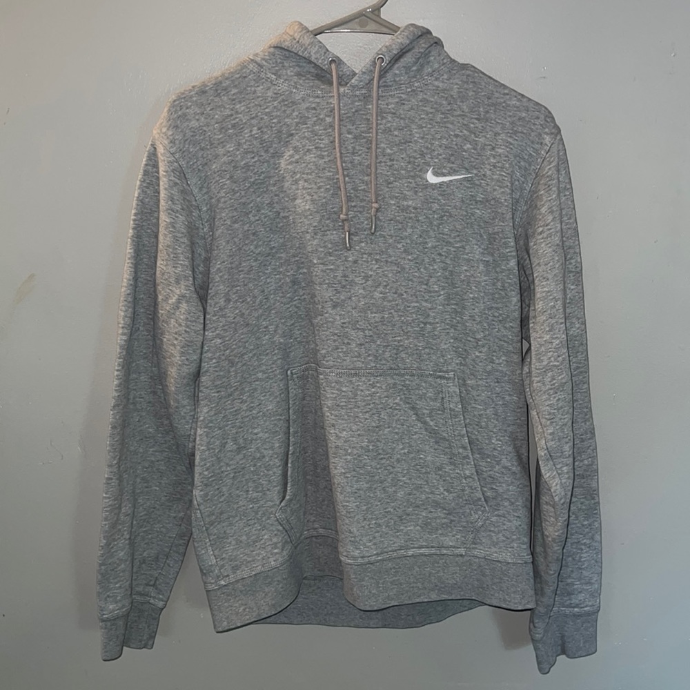 Grey Nike hoodie (unisex size m)